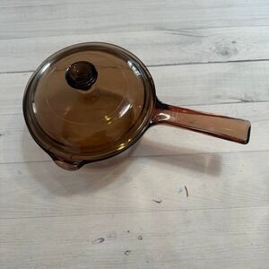 Vision Corning‎ amber glass 1 liter sauce pot with lid